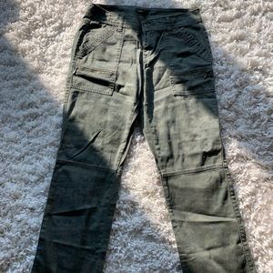 Utility Camo Print Capris